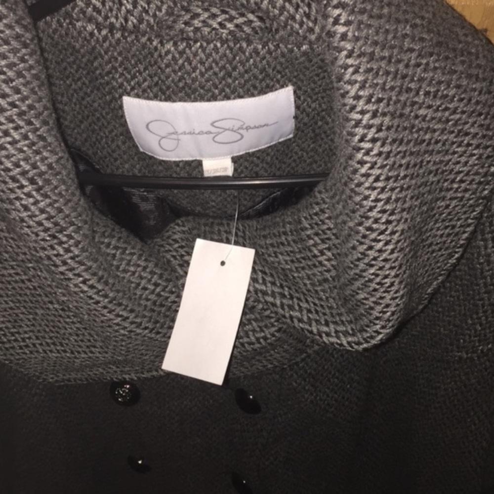 Coat - Picture 11 of 11
